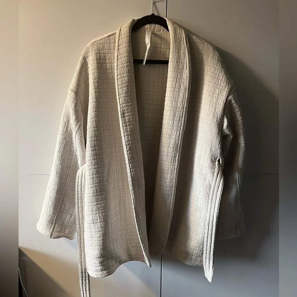 Beautiful Lululemon Serene Travels Wrap blazer jacket in Light Ivory